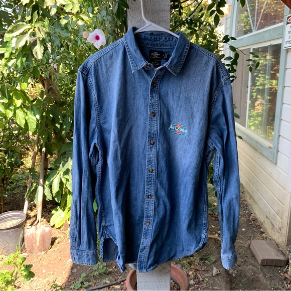 Arizona Beverage Co. Logo Long Sleeve Heavy Denim Button Up Shirt Size Large - Picture 1 of 10